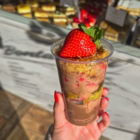 dubai-strawberries